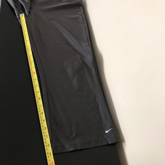 Nike Dri-Fit Cropped Grey Workout Leggings - Picture 9 of 9